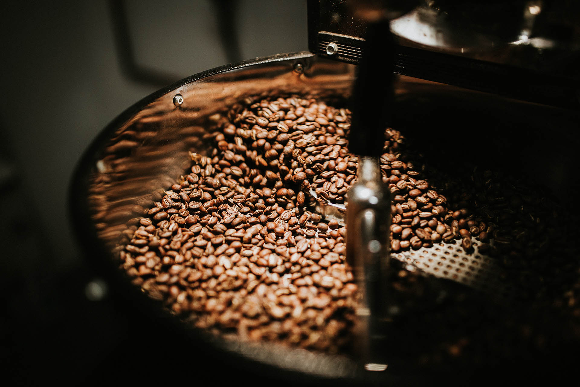 Espressobar, Coffee roaster with fresh coffee beans